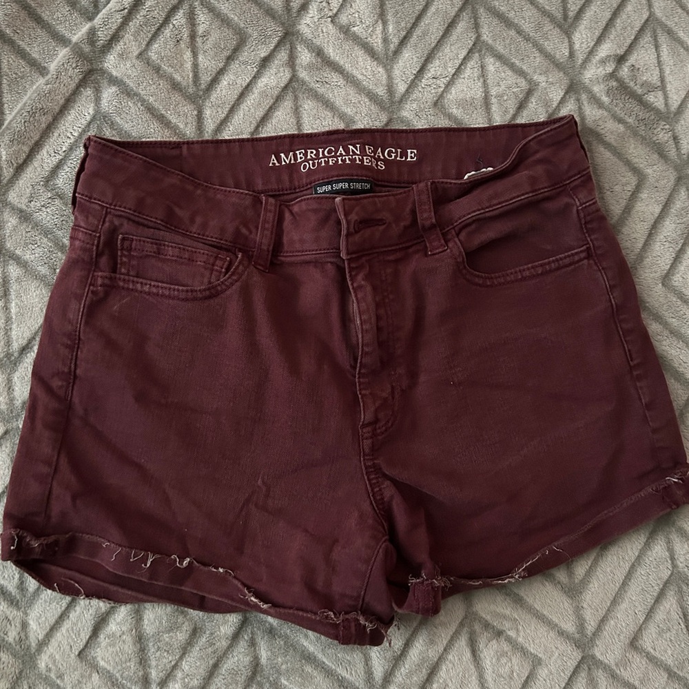 AmErican Eagle High Waist Wine Red Jean Shorts Super Super Stretch